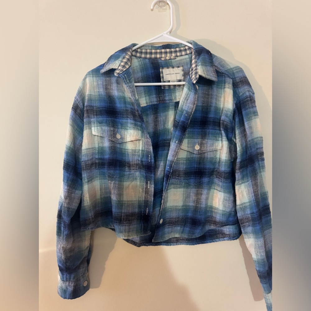American Eagle Outfitters Blue and Cream Plaid Shirt